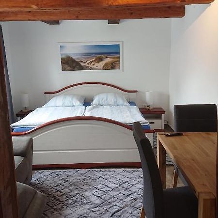 Kleine Gemuetliche Ferienwohnung Im Fachwerkstil Вольфсбург Экстерьер фото