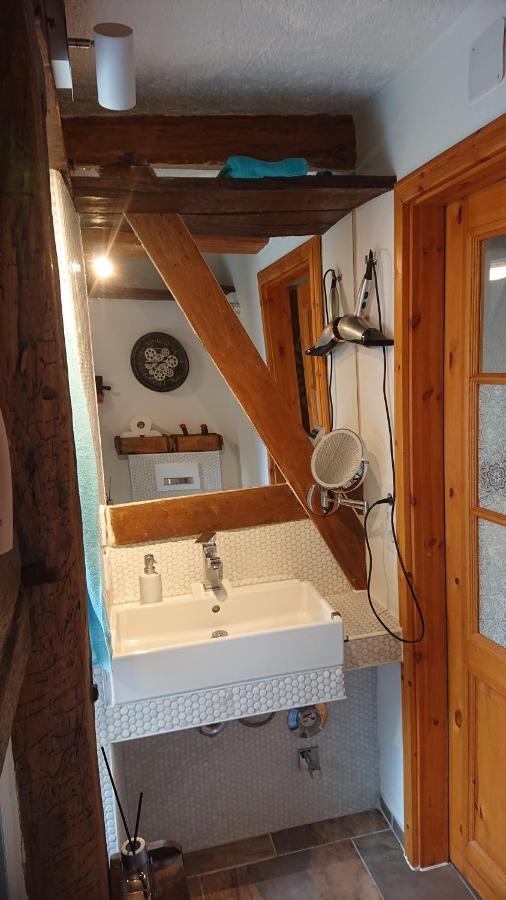 Kleine Gemuetliche Ferienwohnung Im Fachwerkstil Вольфсбург Экстерьер фото