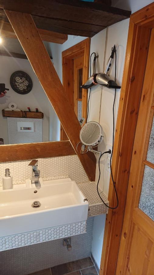 Kleine Gemuetliche Ferienwohnung Im Fachwerkstil Вольфсбург Экстерьер фото